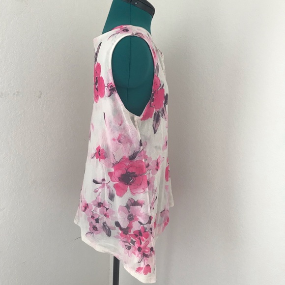 SOLDlavender floral blouse by Sweet Pea by L - Picture 3 of 5